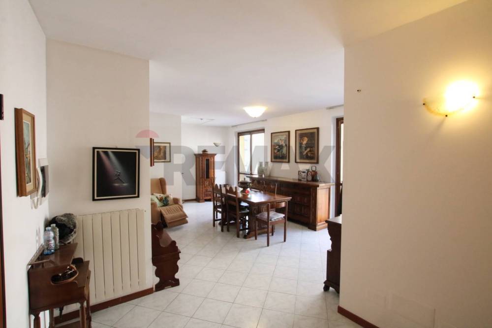 appartamento in vendita a Garbagnate Milanese