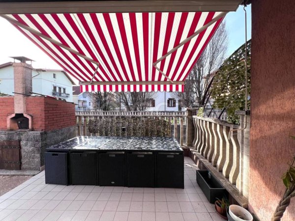 casa indipendente in vendita a Garbagnate Milanese