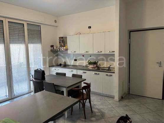 appartamento in vendita a Garbagnate Milanese