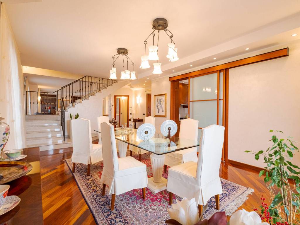 appartamento in vendita a Garbagnate Milanese