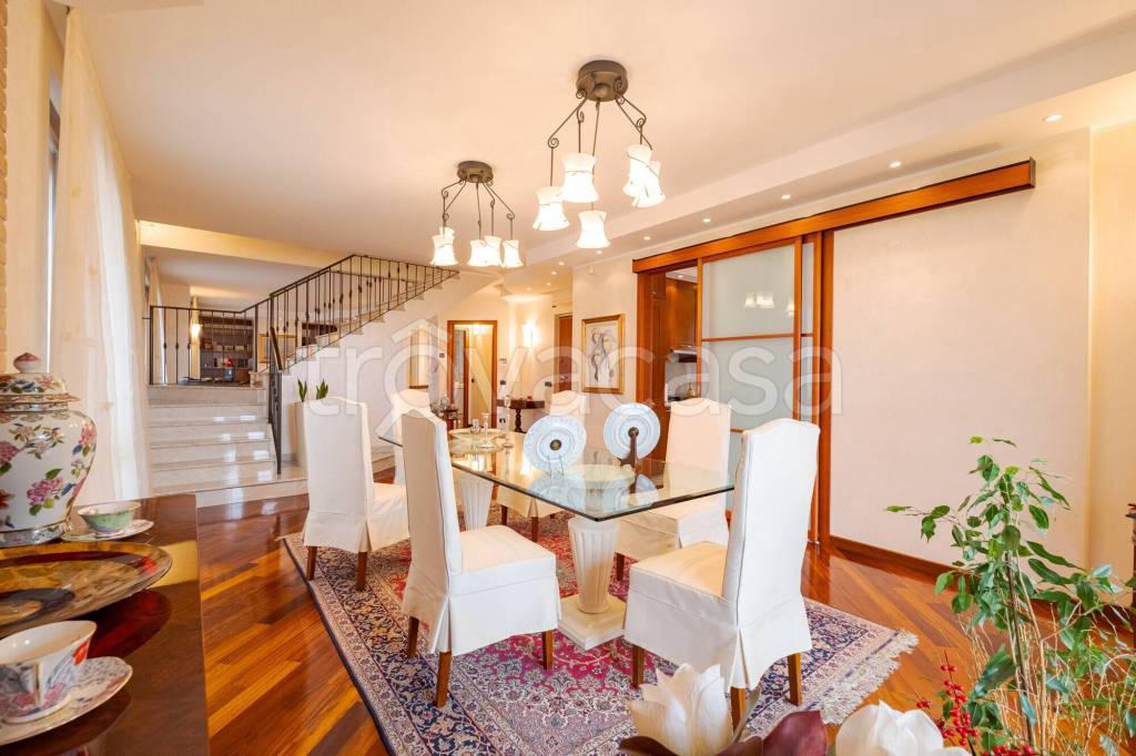 appartamento in vendita a Garbagnate Milanese