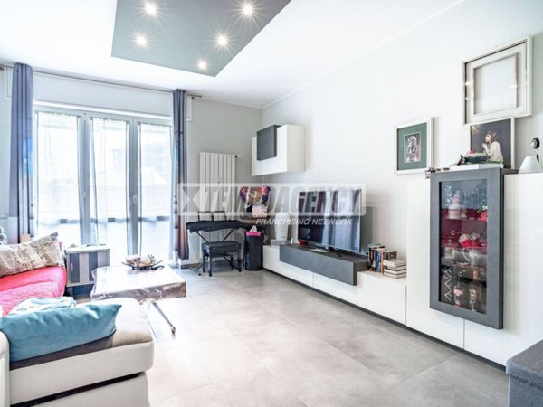 appartamento in vendita a Garbagnate Milanese