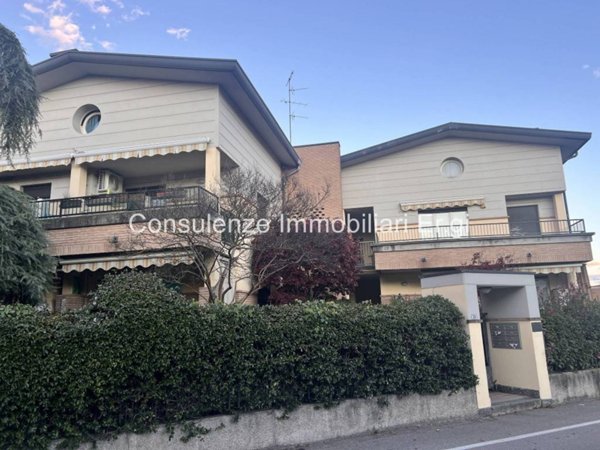 appartamento in vendita a Garbagnate Milanese