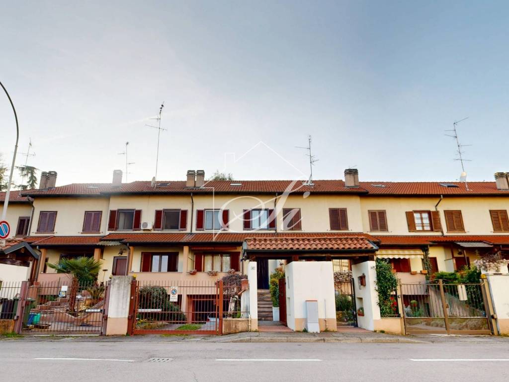 casa indipendente in vendita a Garbagnate Milanese