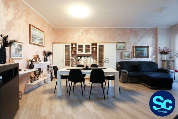 appartamento in vendita a Garbagnate Milanese