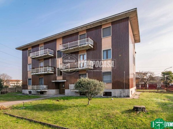 appartamento in vendita a Garbagnate Milanese