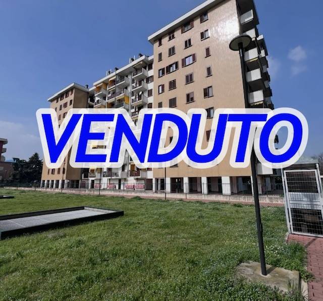 appartamento in vendita a Garbagnate Milanese in zona Bariana