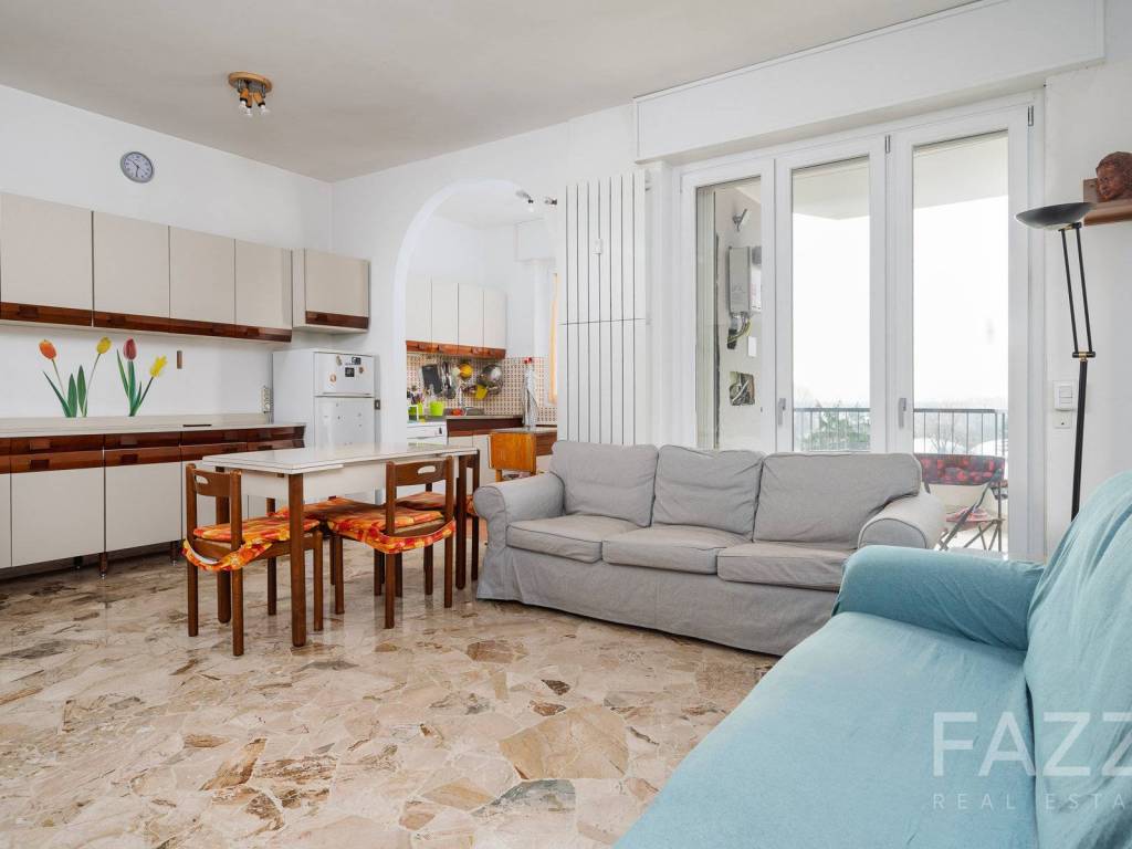 appartamento in vendita a Garbagnate Milanese