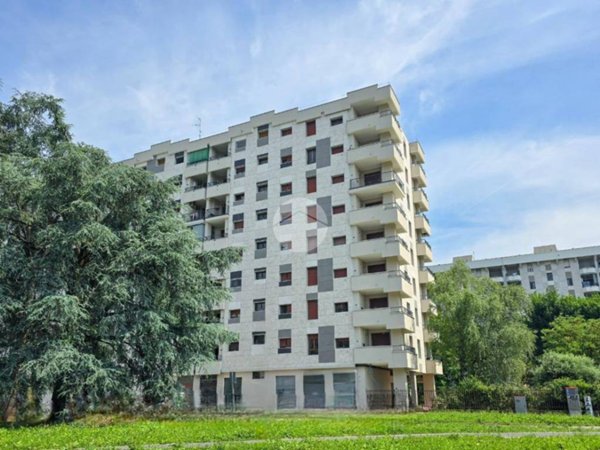 appartamento in vendita a Garbagnate Milanese