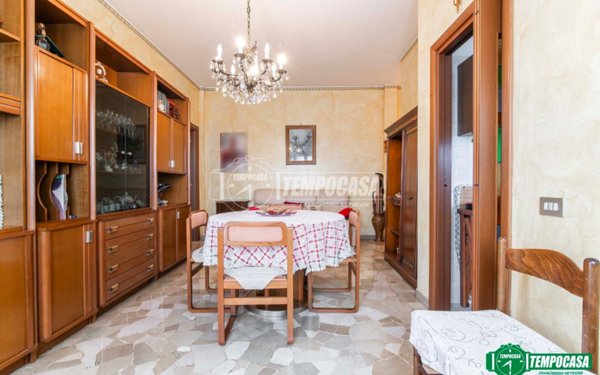 appartamento in vendita a Garbagnate Milanese