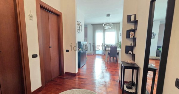 appartamento in vendita a Garbagnate Milanese