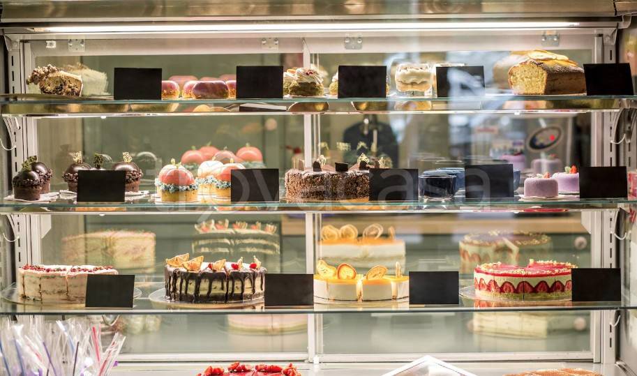 negozio in vendita a Garbagnate Milanese