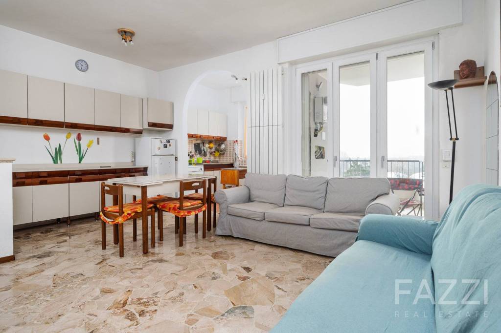 appartamento in vendita a Garbagnate Milanese