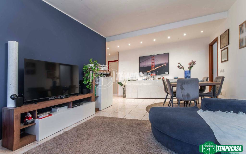 appartamento in vendita a Garbagnate Milanese