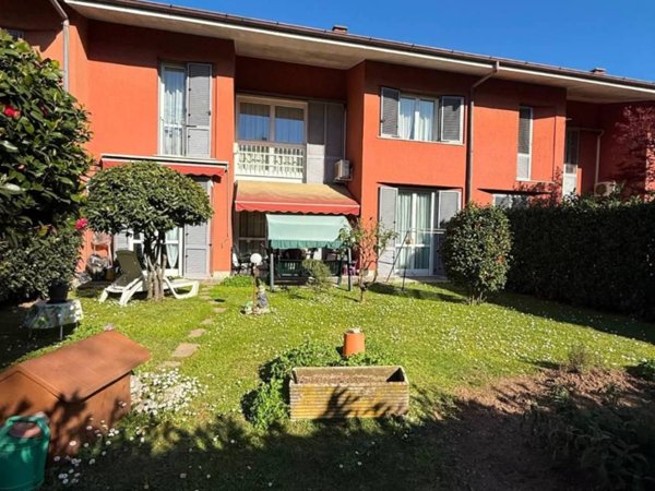 casa indipendente in vendita a Garbagnate Milanese