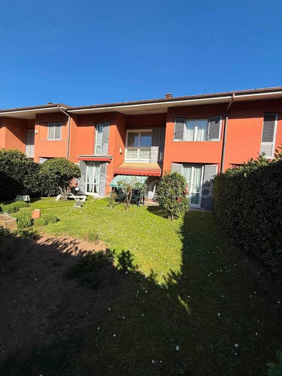 casa indipendente in vendita a Garbagnate Milanese