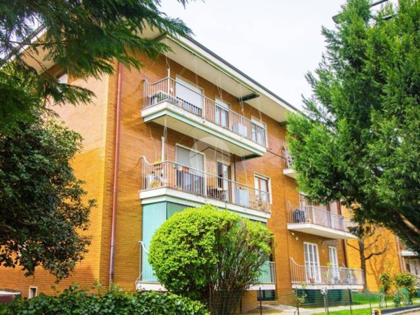 appartamento in vendita a Garbagnate Milanese