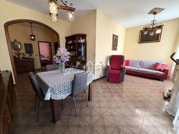 appartamento in vendita a Garbagnate Milanese