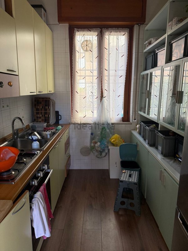 appartamento in vendita a Garbagnate Milanese in zona Bariana