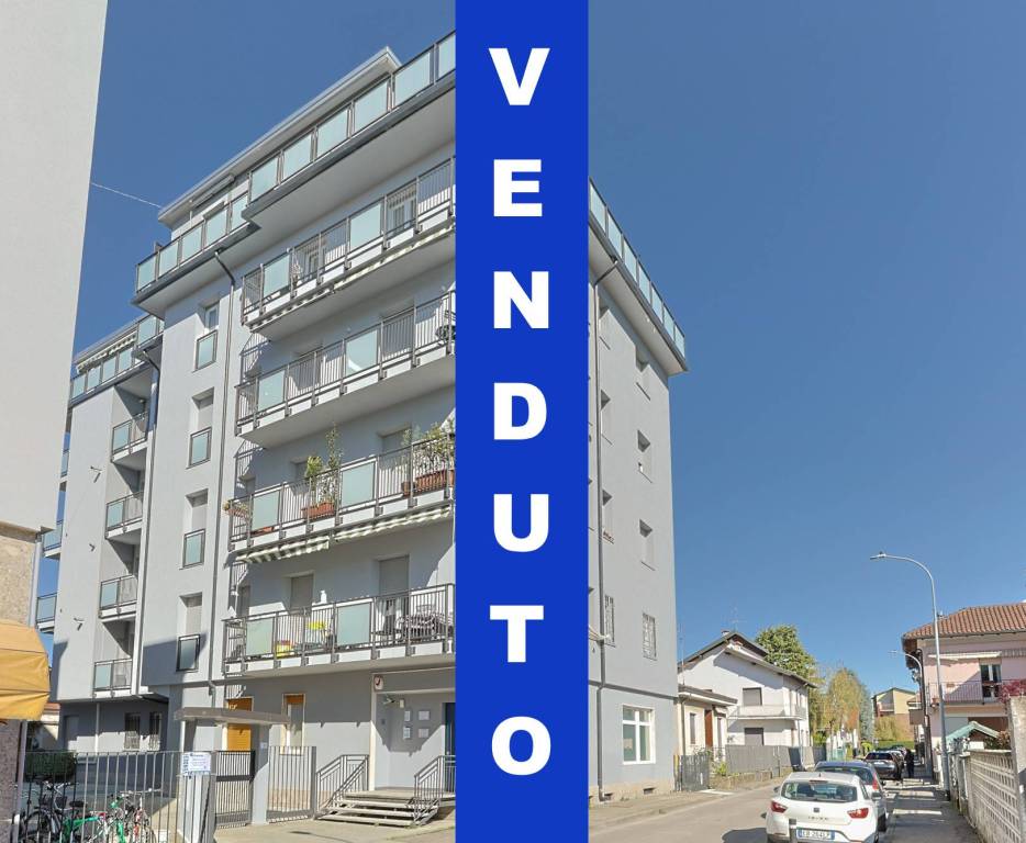 appartamento in vendita a Garbagnate Milanese