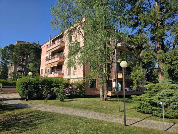 appartamento in vendita a Garbagnate Milanese