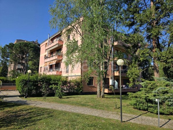 appartamento in vendita a Garbagnate Milanese