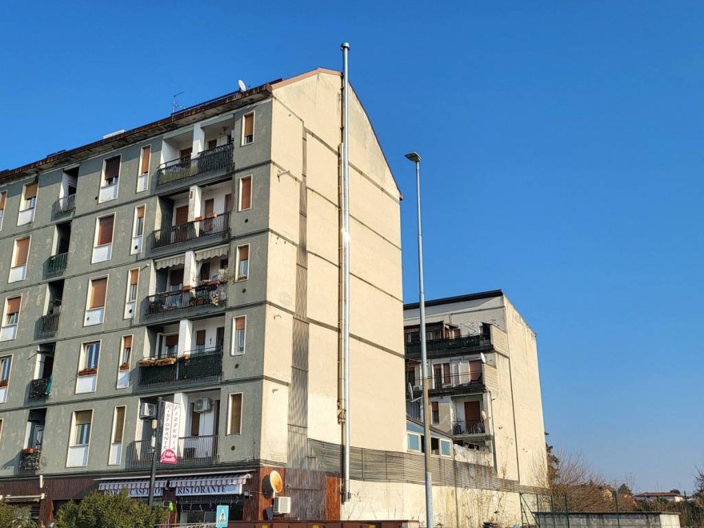 appartamento in vendita a Garbagnate Milanese