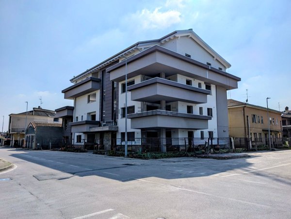 appartamento in vendita a Garbagnate Milanese