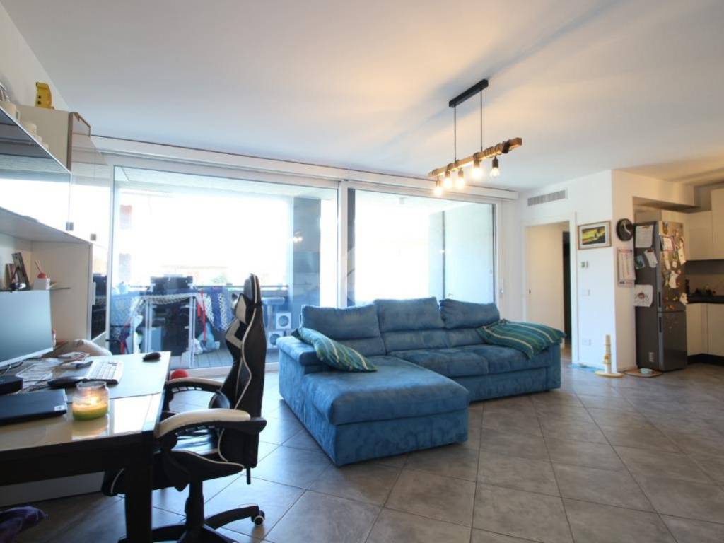 appartamento in vendita a Garbagnate Milanese