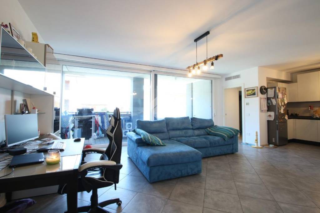 appartamento in vendita a Garbagnate Milanese