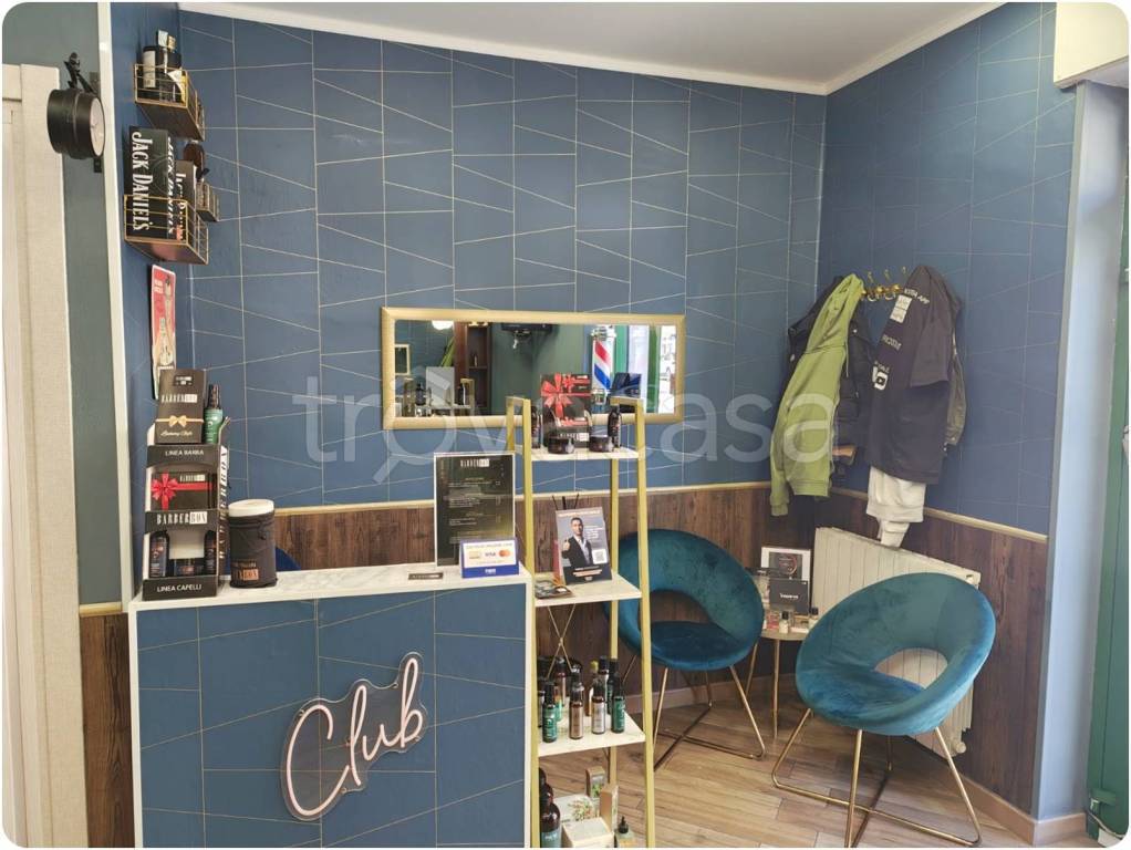 negozio in vendita a Garbagnate Milanese