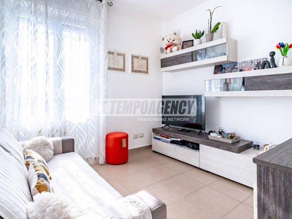 appartamento in vendita a Garbagnate Milanese