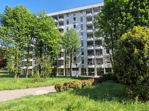 appartamento in vendita a Garbagnate Milanese
