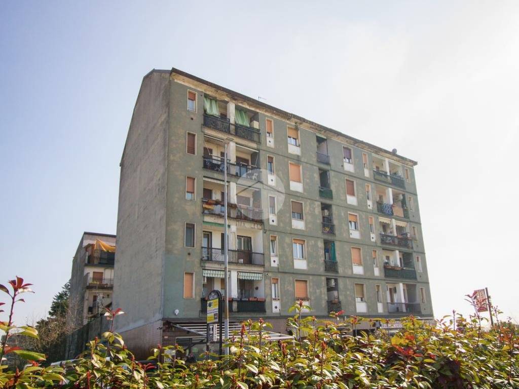 appartamento in vendita a Garbagnate Milanese