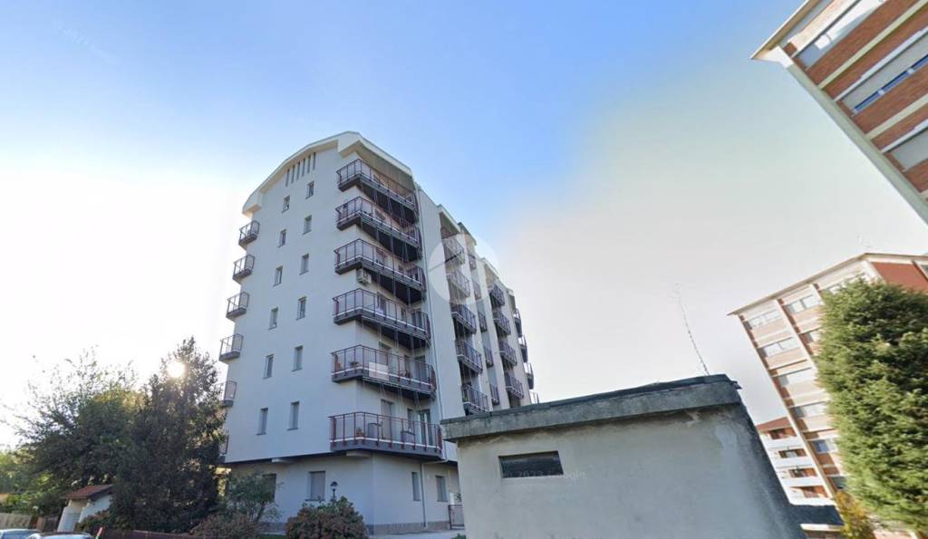 appartamento in vendita a Garbagnate Milanese