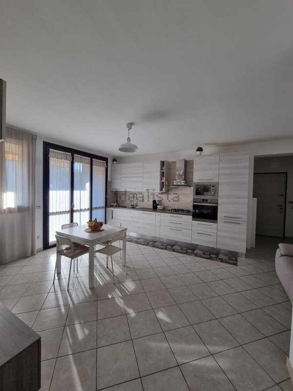 appartamento in vendita a Garbagnate Milanese