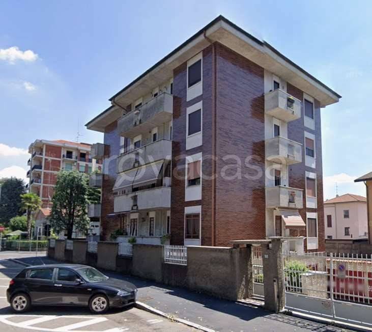 appartamento in vendita a Garbagnate Milanese