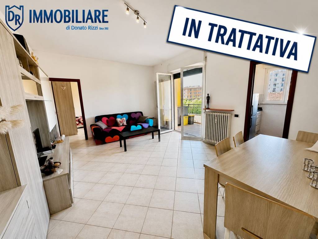 appartamento in vendita a Garbagnate Milanese in zona Bariana