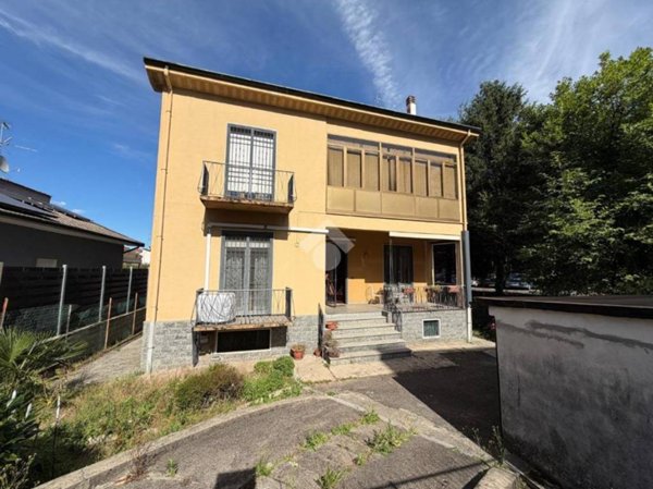casa indipendente in vendita a Garbagnate Milanese