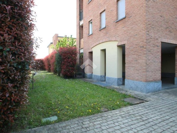 appartamento in vendita a Garbagnate Milanese in zona Bariana