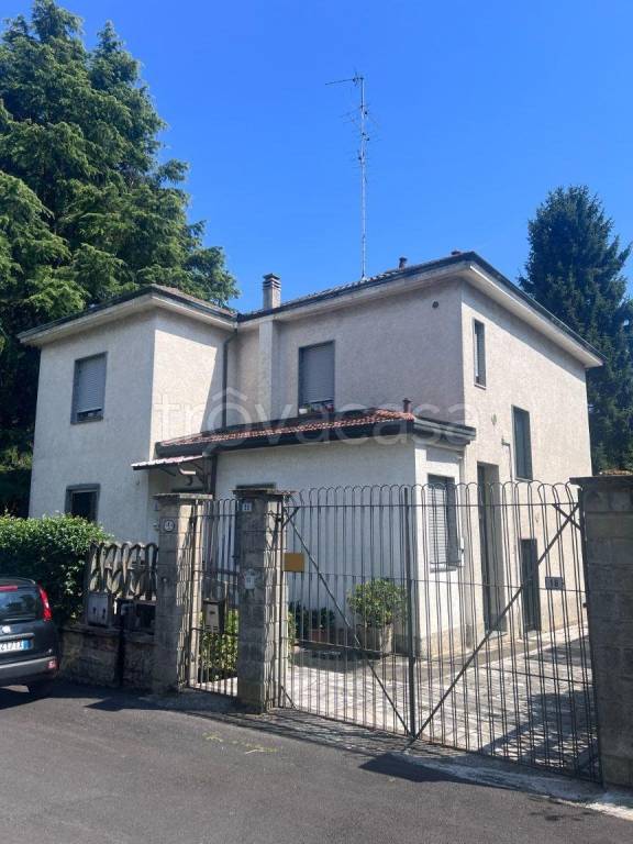 casa indipendente in vendita a Garbagnate Milanese