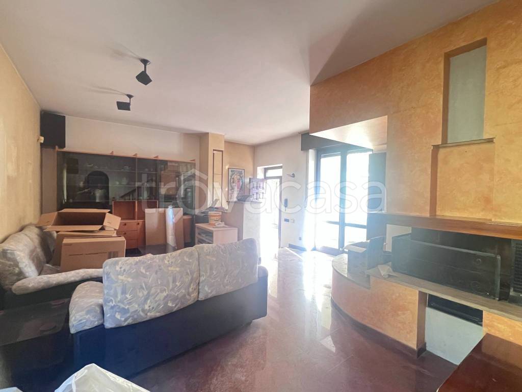 casa indipendente in vendita a Garbagnate Milanese