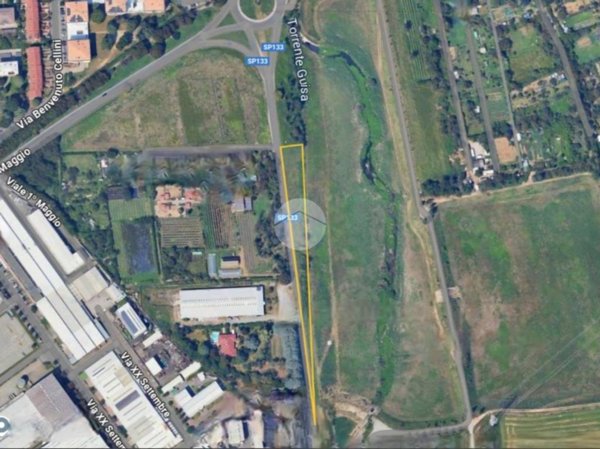 terreno in vendita a Garbagnate Milanese in zona Bariana