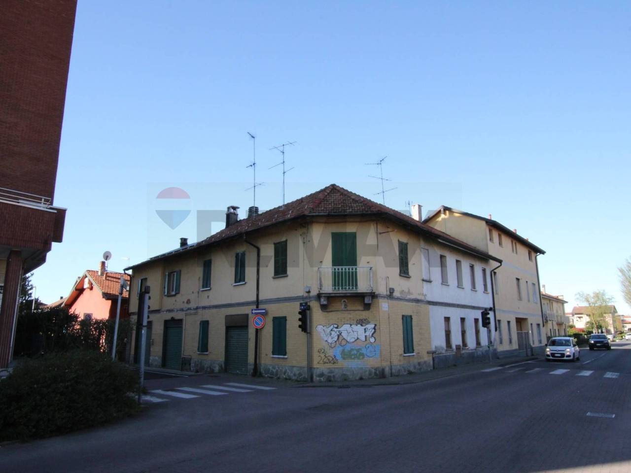 appartamento in vendita a Garbagnate Milanese in zona Bariana