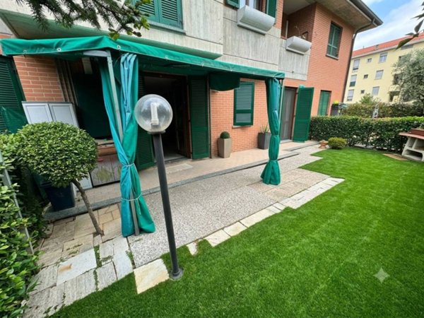 appartamento in vendita a Garbagnate Milanese in zona Bariana