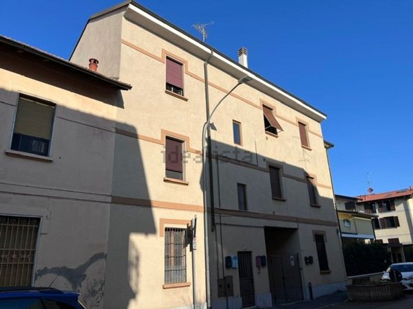 appartamento in vendita a Garbagnate Milanese