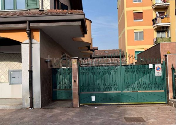 appartamento in vendita a Garbagnate Milanese