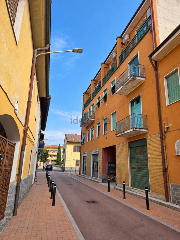 appartamento in vendita a Garbagnate Milanese in zona Bariana