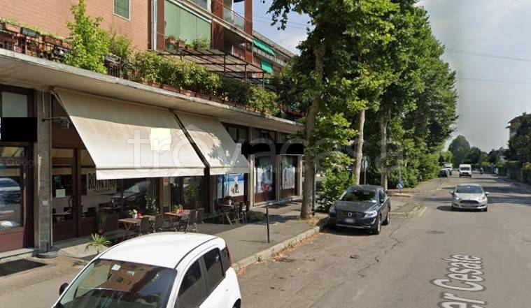 locale commerciale in vendita a Garbagnate Milanese in zona Bariana