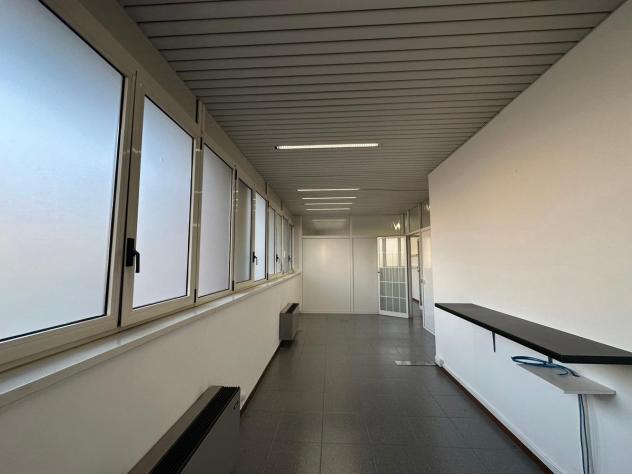 ufficio in vendita a Gessate